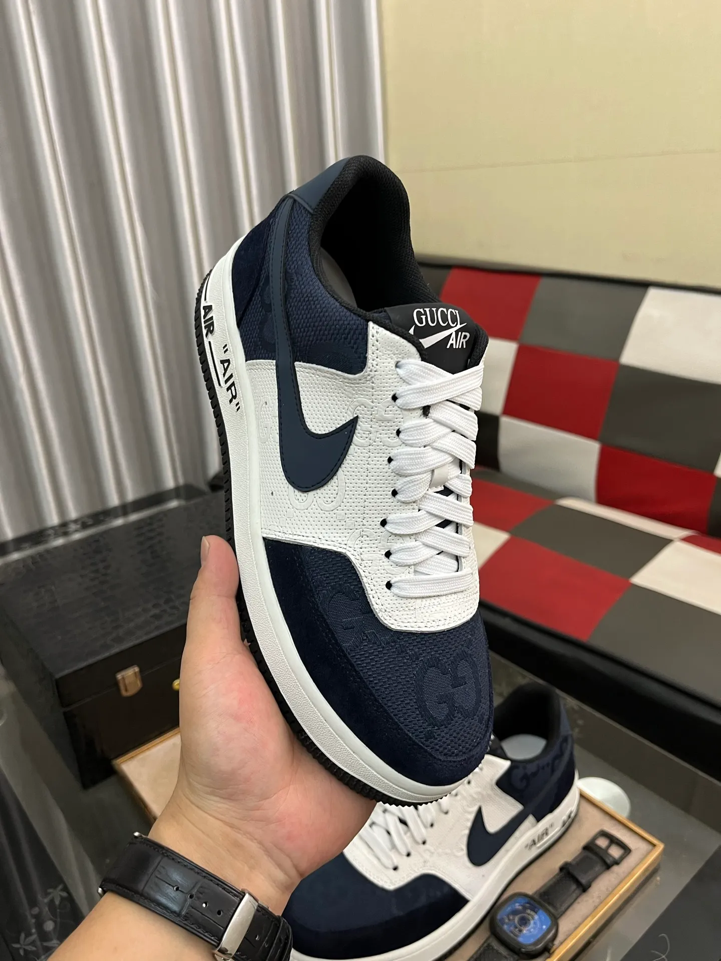 Men's Men's Shoes💰440⌚️⌚️【GUCCI】Gucci men's latest white shoe series casual shoes! The official website is built 1:1. Upper: Made of imported cowhide, with electric embroidery ➕Inner lining: Made of high-quality first-layer pigskin, soft and comfortable. Picky material selection and exquisite workmanship give you the best enjoyment. Size: 38-44 yards, 3️⃣ colors available.